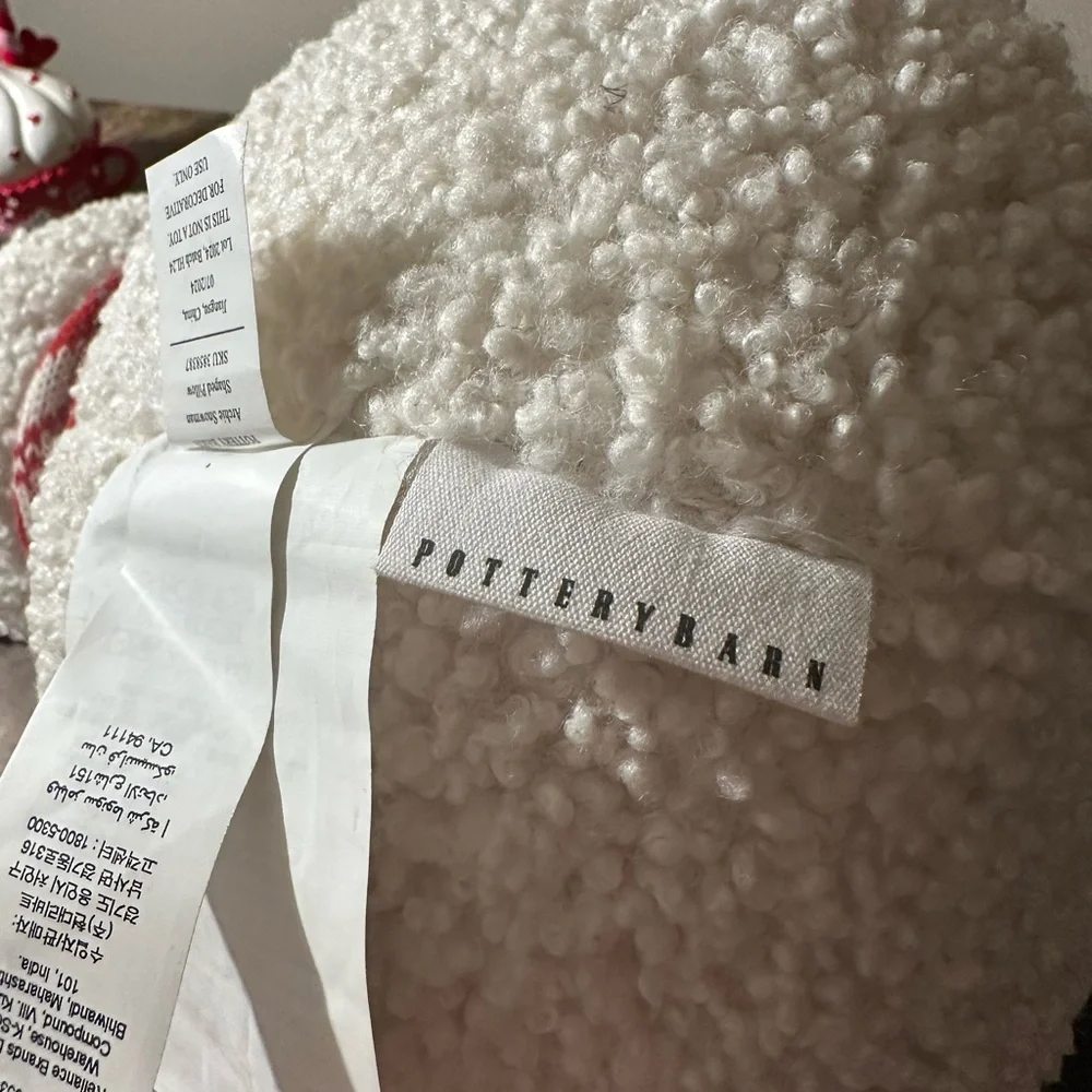 ⛄️ Pottery Barn Archie The Snowman Pillow - Holiday Decor - Picture 8 of 8